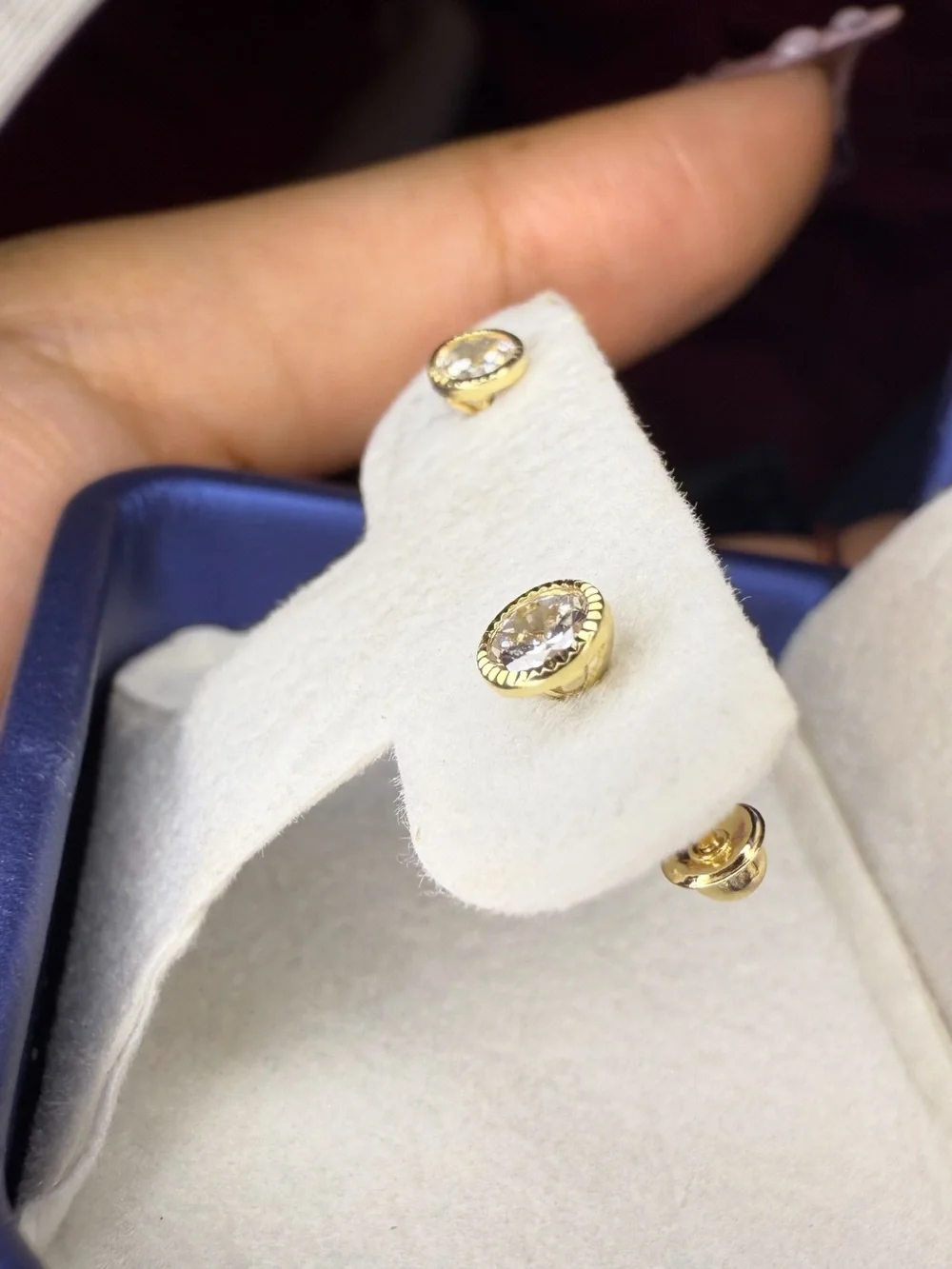 14k SOLID Gold Moissanite Stud Earrings - White